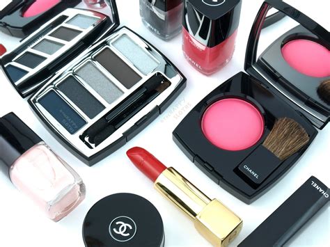 chanel make up kerst 2016|Chanel Collection Libre Holiday 2016 Picks .